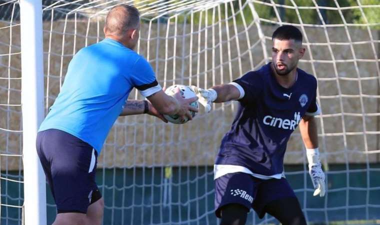 Pendikspor Erdem Canpolat'ı renklerine bağladı