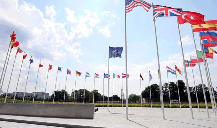 NATO’nun yeni düşmanı yine Rusya!