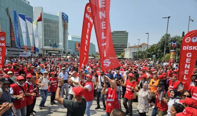 İstanbul'da GENEL-İŞ Sendikası üyelerinden iş bırakma eylemi