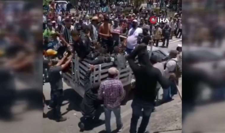 Meksika’da protestocular 13 polisi rehin aldı, valilik binasını işgal etti