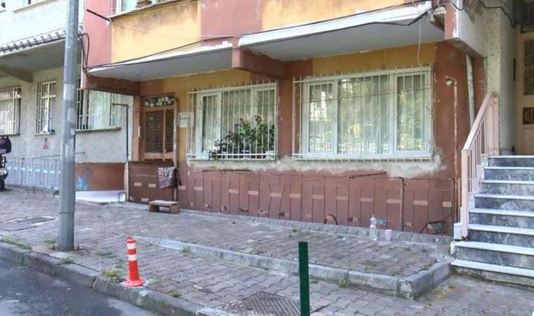Bayrampaşa'da dehşet: Anne ve babasını bıçakla öldürdü