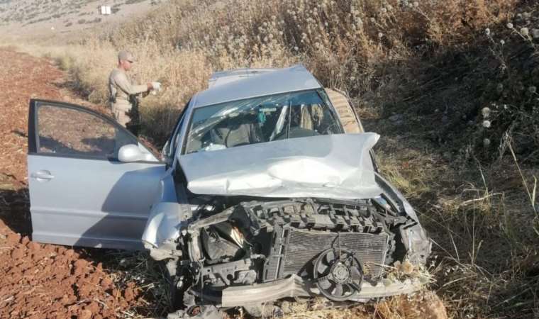 Diyarbakır'da feci kaza... 1 kişi öldü, 1'i ağır 3 kişi yaralandı!