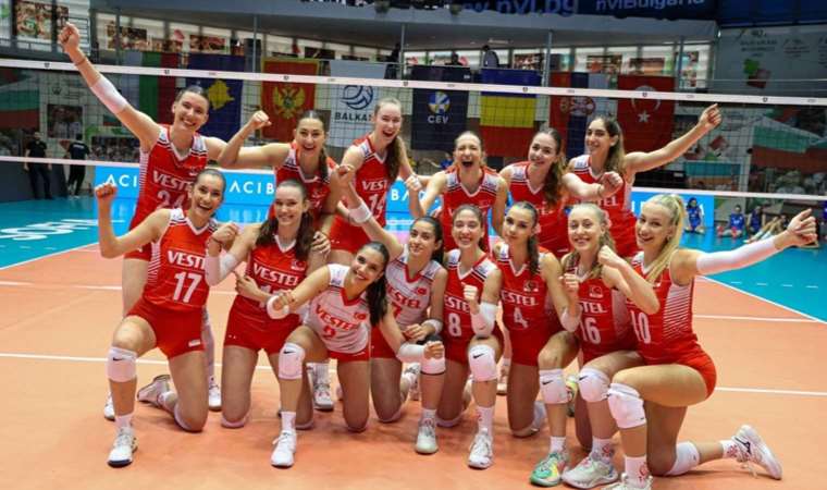 Genç milliler finale yükseldi!