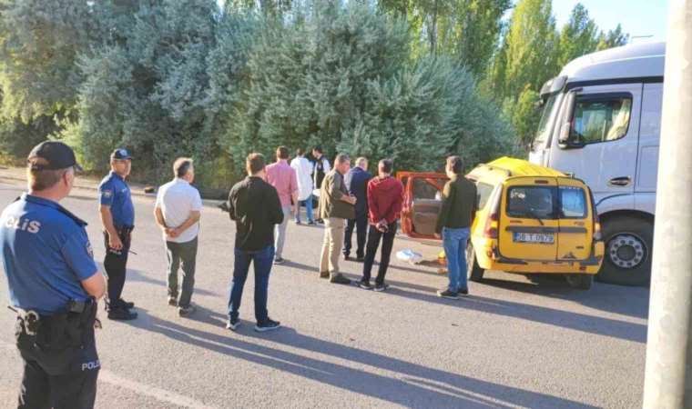 Sivas'ta korkunç kaza: 1'i çocuk 4 kişi yaşamını yitirdi
