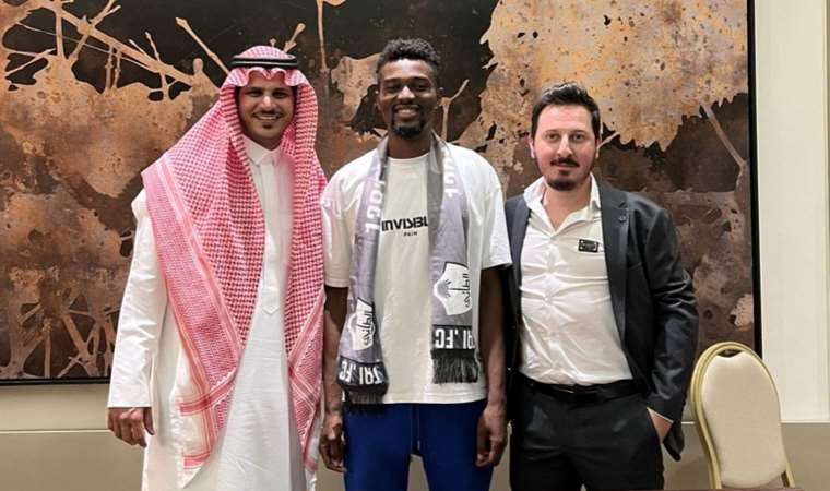 Bernard Mensah Suudi Arabistan'a transfer oldu