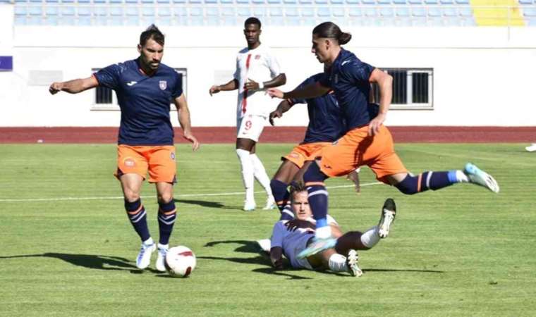 Antalyaspor Başakşehir'i 2 golle geçti