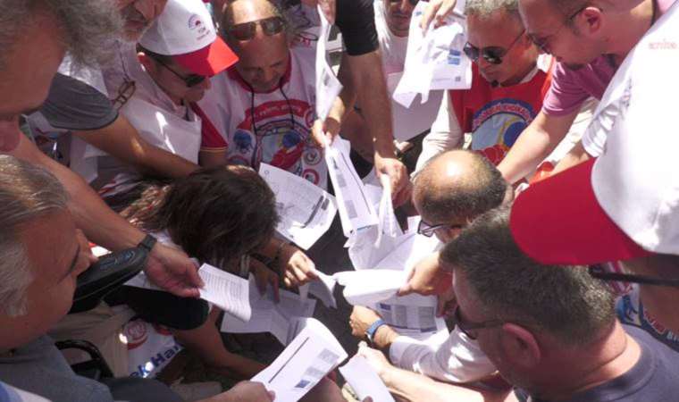 Memurlardan maaş tepkisi...