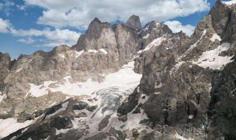 Hakkari'de Cilo-Sat Dağları'na çıkan 4 kişiden haber alınamıyor