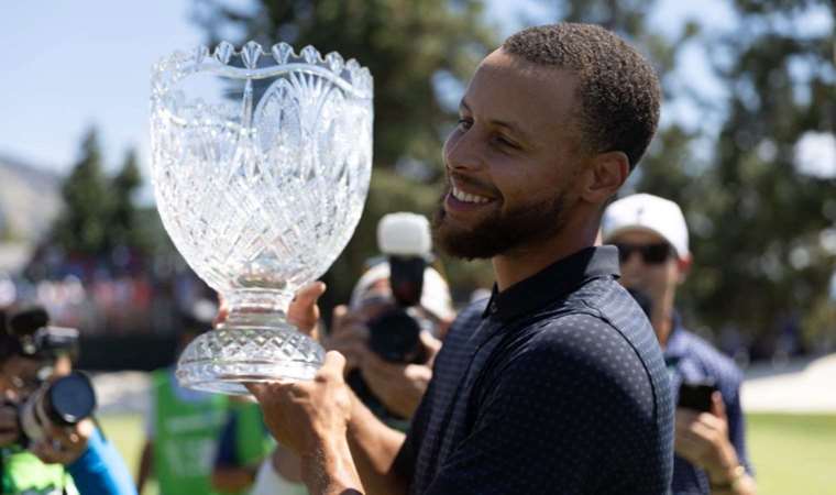 NBA yıldızı Stephen Curry golf turnuvasında şampiyon oldu!