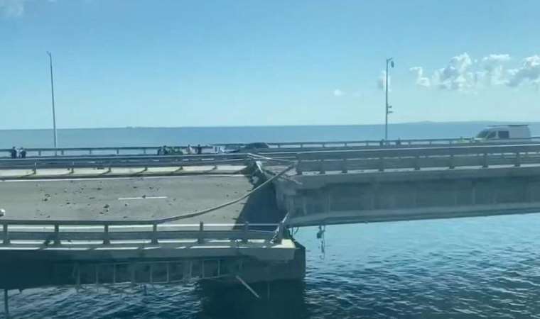 Kerç Köprüsü, saldırıya uğramasından sonra kısmen açıldı