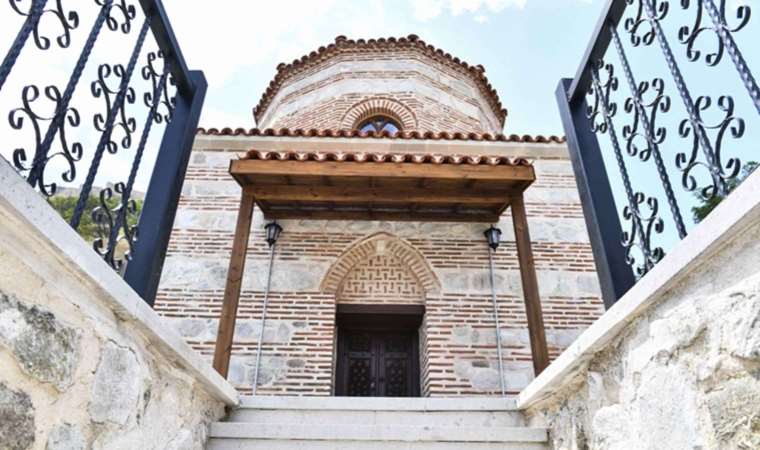 Ankara Büyükşehir'in restorasyonunu tamamladığı türbeler ziyarete açıldı