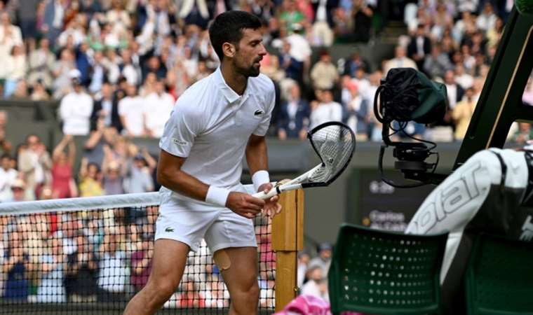 Wimbledon finalinde raketini kıran Novak Djokovic'in cezası belli oldu!