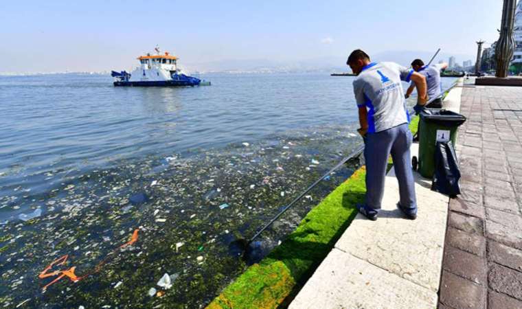 Tunç Soyer, İzmir Körfezi’nin kirliliğine isyan etti
