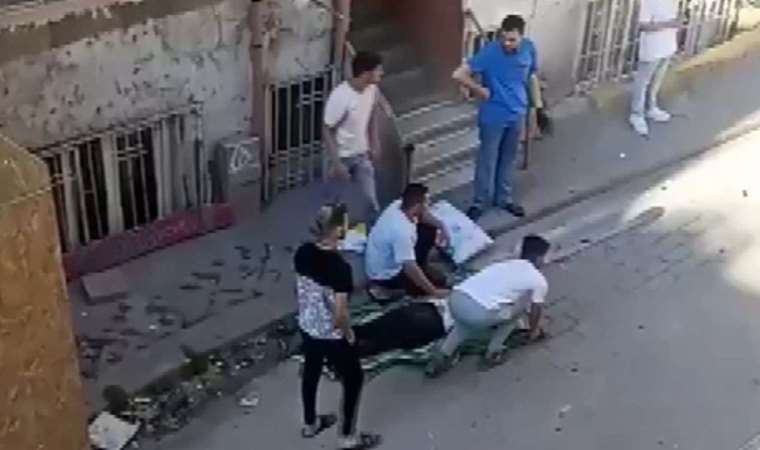 Zeytinburnu'nda sokak ortasında dehşet: Sosyal medyada tartıştığı kuzenini bıçakladı