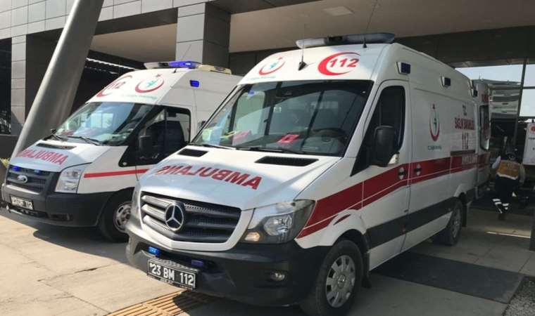 İşçileri taşıyan çapa motoru şarampole yuvarlandı: 6 yaralı!