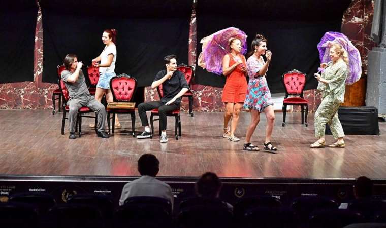 Ataol Behramoğlu’nun kaleme aldığı “Lozan” İzmir’de sahnelenecek