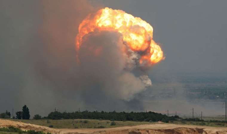 Fire at military base in Crimea forces evacuation of more than 2,000