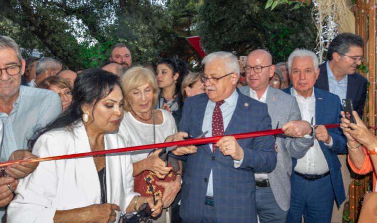 Burhaniye Kitap fuarı açıldı