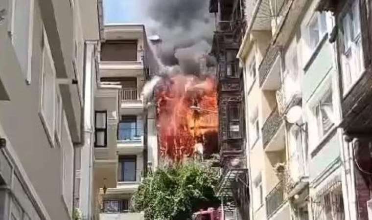 Sarıyer’de yangın paniği... Ahşap binada başladı, 4 katlı binaya sıçradı!