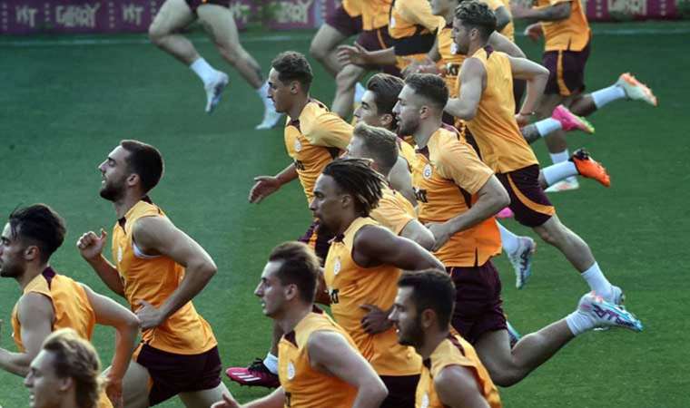 Galatasaray, Zalgiris maçı öncesi UEFA'ya kadro bildirimini yaptı