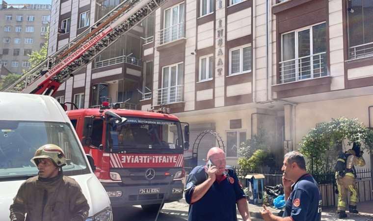 Kağıthane'de yangın: 5 kişi dumandan etkilendi