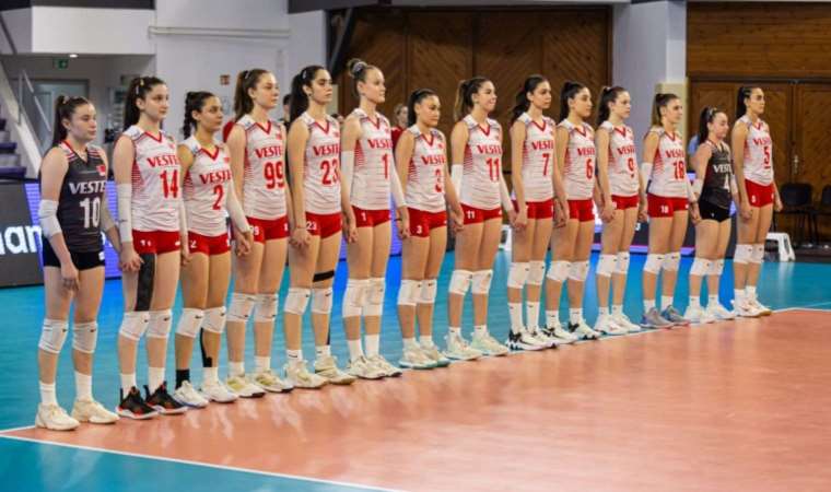 Türkiye, CEV 17 Yaş Altı Kızlar Avrupa Voleybol Şampiyonası'nda gümüş madalya kazandı