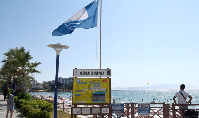 Kuşadası’nın plajları mavi bayrak denetimini geçti