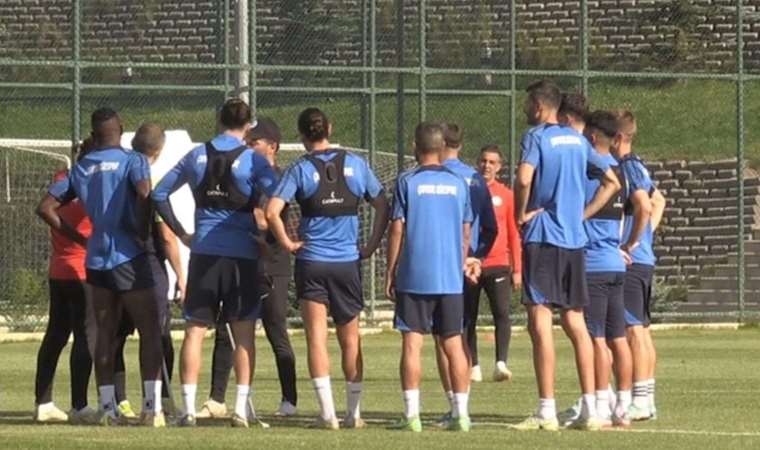 Çaykur Rizespor'da Adil Demirbağ transferi iptal oldu