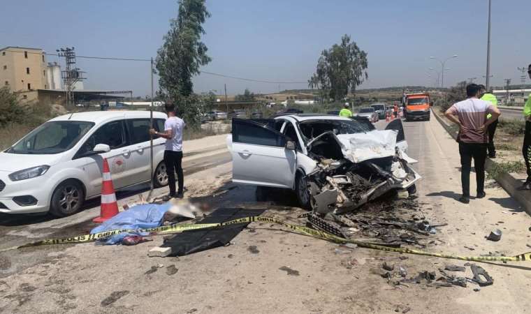 Otomobil yol temizleme aracına çarptı: Anne öldü, 3 çocuğu yaralandı!