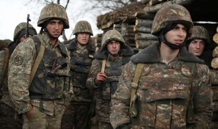 Azerbaycan'dan Ermenistan'a: Yolcu uçaklarına frekans saldırıları düzenliyor