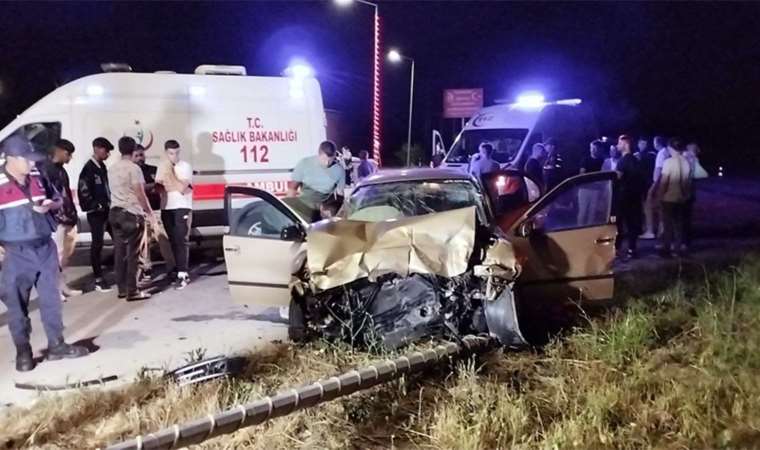 Edirne'de düğün dönüşü feci kaza: 2'si çocuk 6 yaralı!