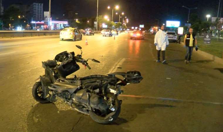Ataşehir D-100 Karayolu'nda feci kaza: Otomobilin çarptığı motosikletli hayatını kaybetti