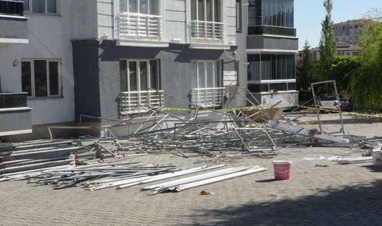 Malatya’da inşaat iskelesi çöktü: 1 işçi öldü, 2’si yaralandı