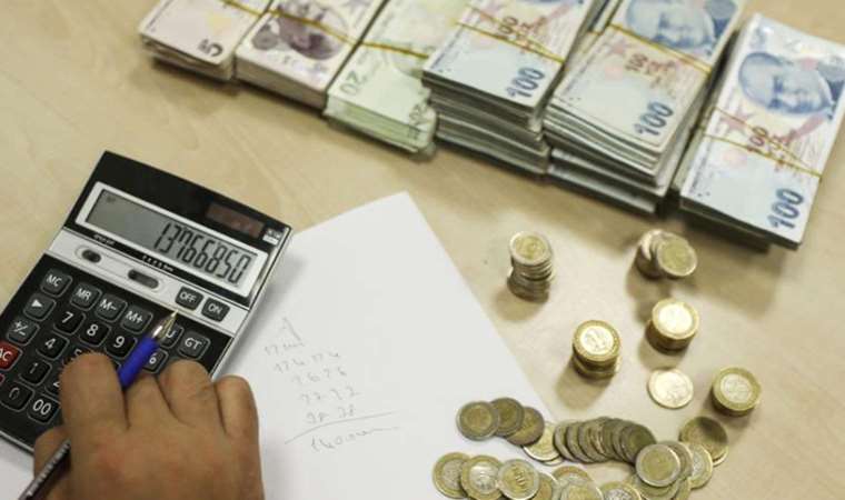 'Maaş yıl içinde düşmeyecek...'