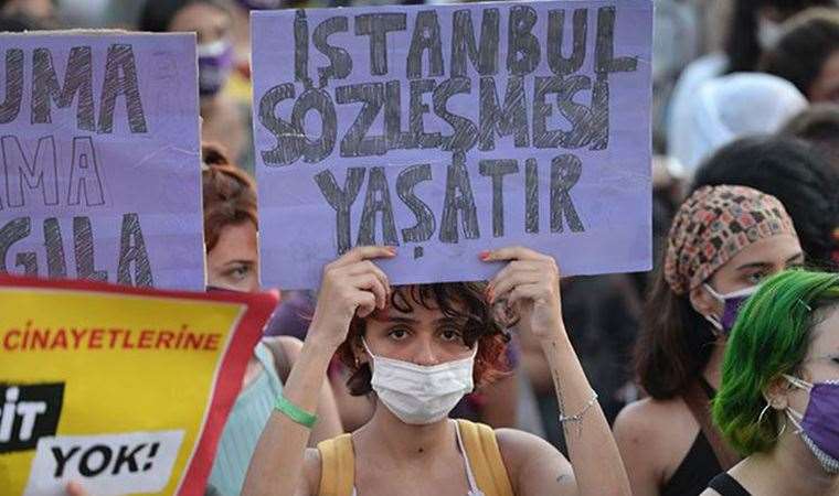 Kadınlar İstanbul Sözleşmesi’nin yeniden yürürlüğe girmesini istiyor