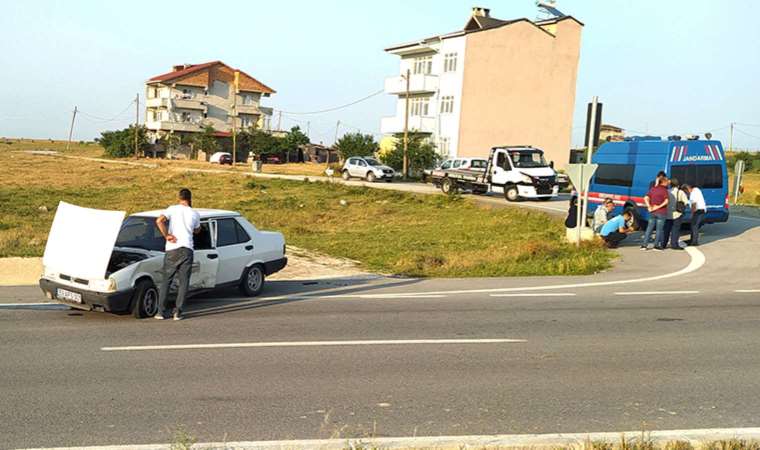 Tekirdağ'da iki araç çarpıştı: Kazada 4 kişi yaralandı!