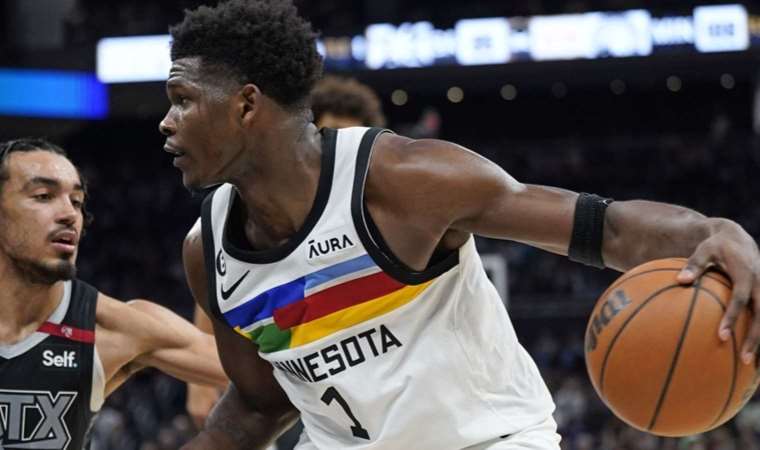 NBA'de Anthony Edwards'a 5 yıllık yeni sözleşme