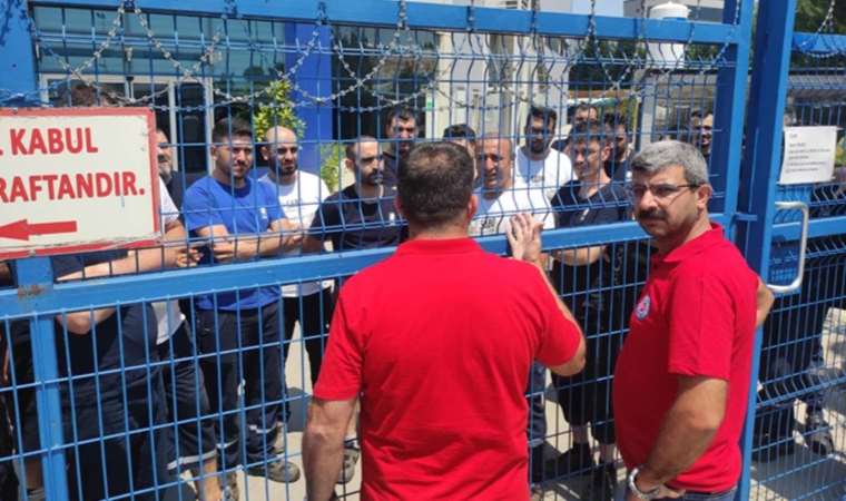 Bursa'da işçiler eylemde: Fabrikada işten atmalara karşı üretim durdu