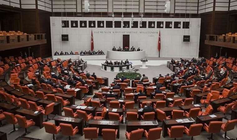 TBMM Genel Kurulu'nda CHP, Yeşil Sol Parti ve İYİ Parti'nin grup önerileri kabul edilmedi