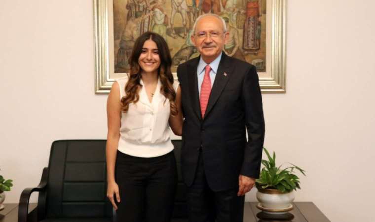 Kılıçdaroğlu, ABD'deki başarılı öğrenci Lara Özkan ile görüştü