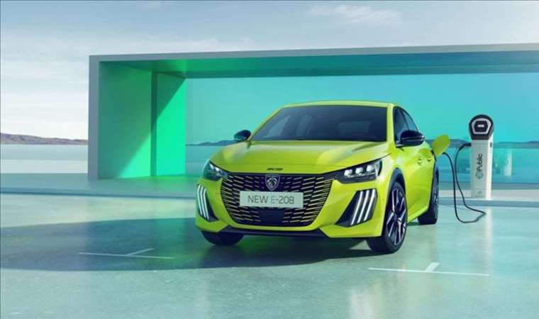 Peugeot 208 yeni görünüm kazandı