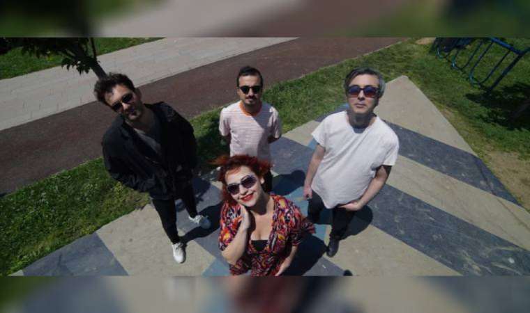 Yeni gruptan bir şarkı daha