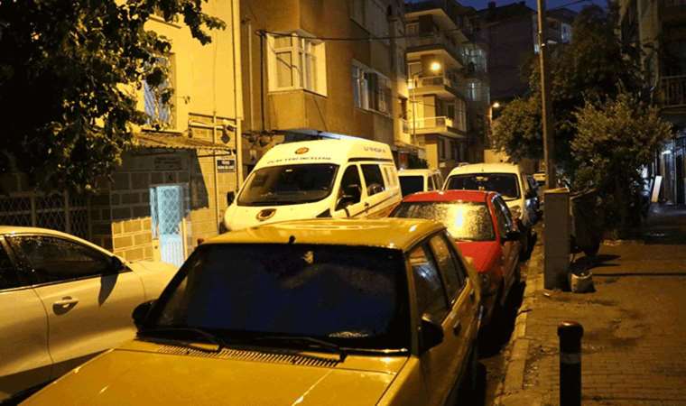 88 yaşındaki anne ile 52 yaşındaki oğlu evlerinde ölü bulundu