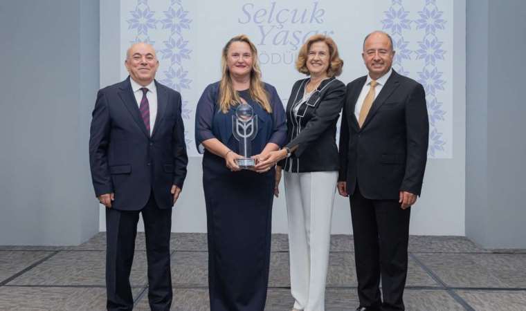 Selçuk Yaşar Ödülü’nün sahibi Prof. Dr. Mihri Özkan oldu