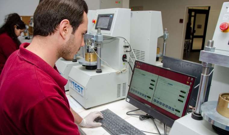 İzmir’de dirençli kent için 22 bin test yapıldı