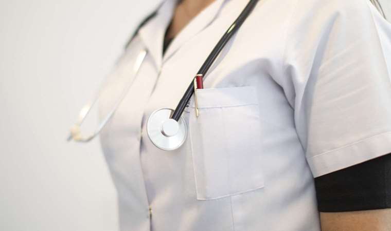 Sağlık emekçileri maaş zammını protesto için iş bıraktı: 'Memura müjde' başlıklarıyla milleti kandırdılar'