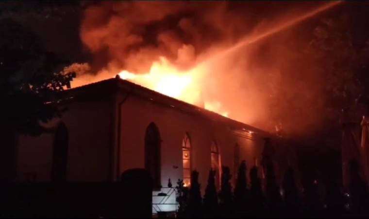 Topkapı Sarayı'nın içindeki restoranda yangın çıktı