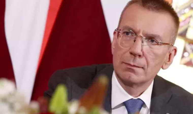 Letonya'da göreve başlayan Edgars Rinkevics, AB'nin ilk eşcinsel devlet başkanı oldu