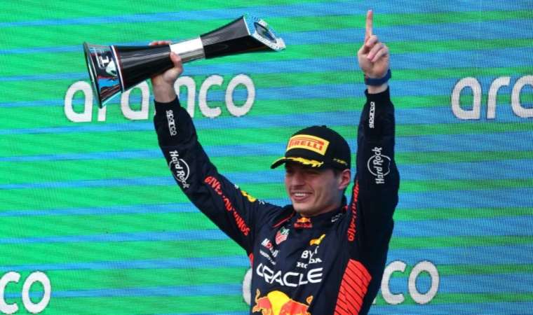 F1 Britanya Grand Prix'sinde zafer Max Verstappen'in oldu