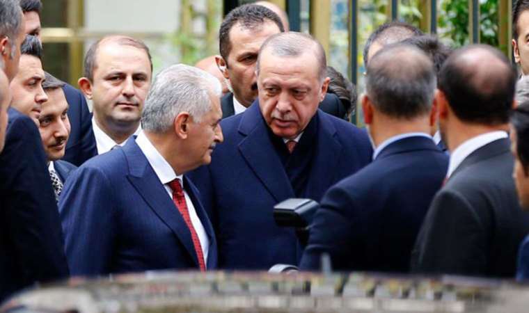 AKP'de kapalı kapılar ardında yaşananlar: 'Ömer Çelik mutsuz, Binali Yıldırım siyasetle vedalaşmış gibi...'